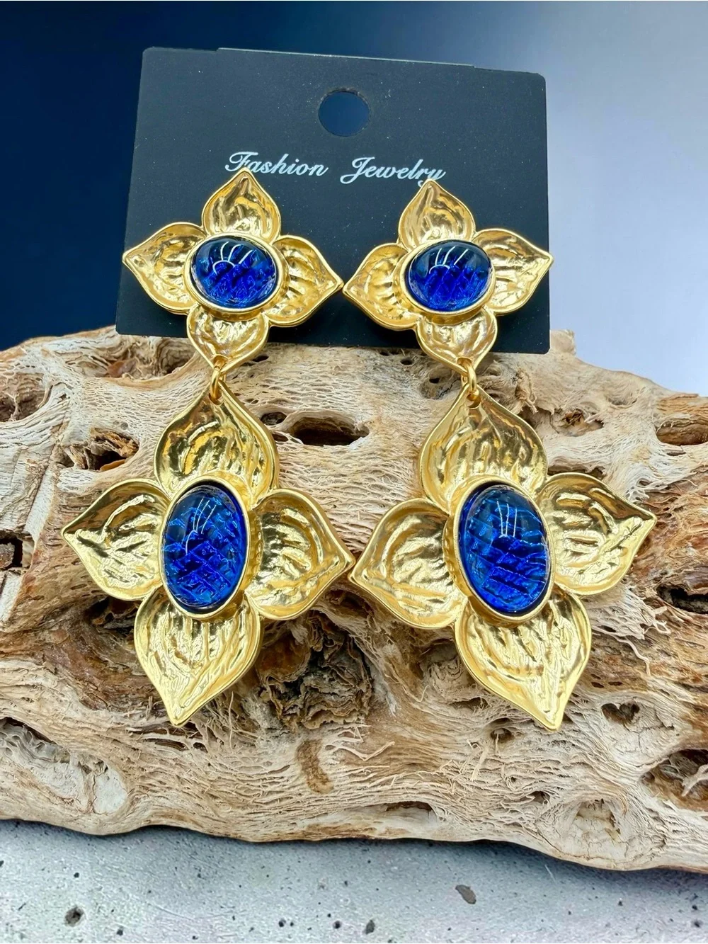 Kenneth Jay Lane KJL Gold Tone Blue Glass Floral Dangle Earrings 2.75” Glamorous